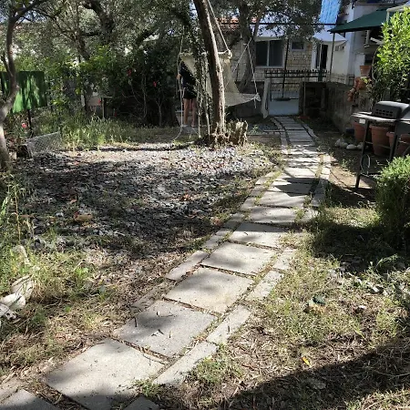 Casa A 50 Metri Dal Mare Apartamento Nerano